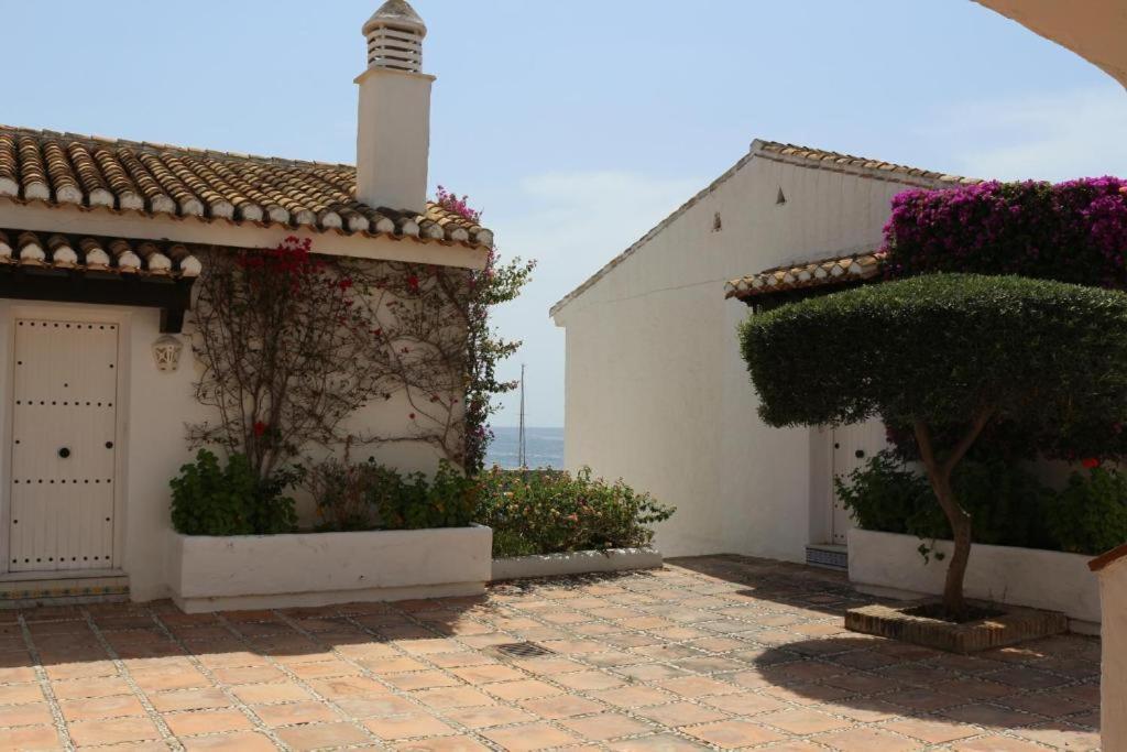 Coqueto Estudio En Puerto Deportivo De Marina Del Este Almunecar Exterior photo